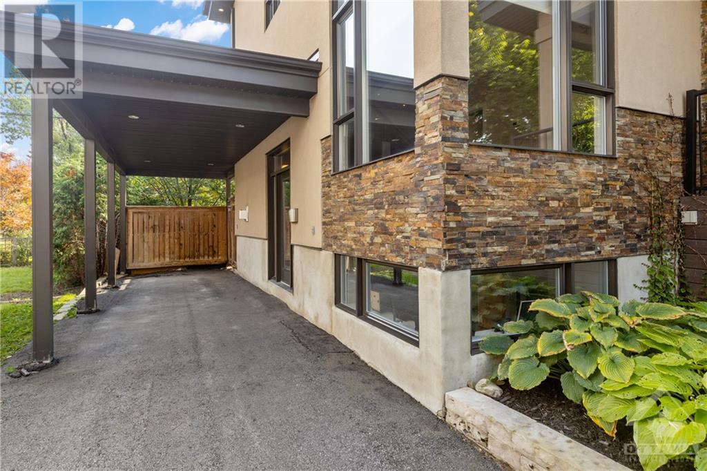 16 Belgrave Road, Ottawa, Ontario  K1S 0M1 - Photo 2 - 1362530