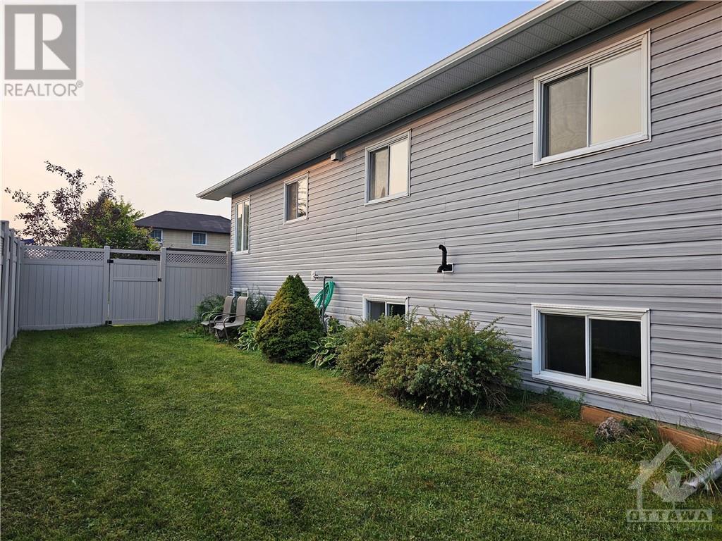 1 Marcasite Road, Ottawa, Ontario  K2L 4C5 - Photo 26 - 1362828