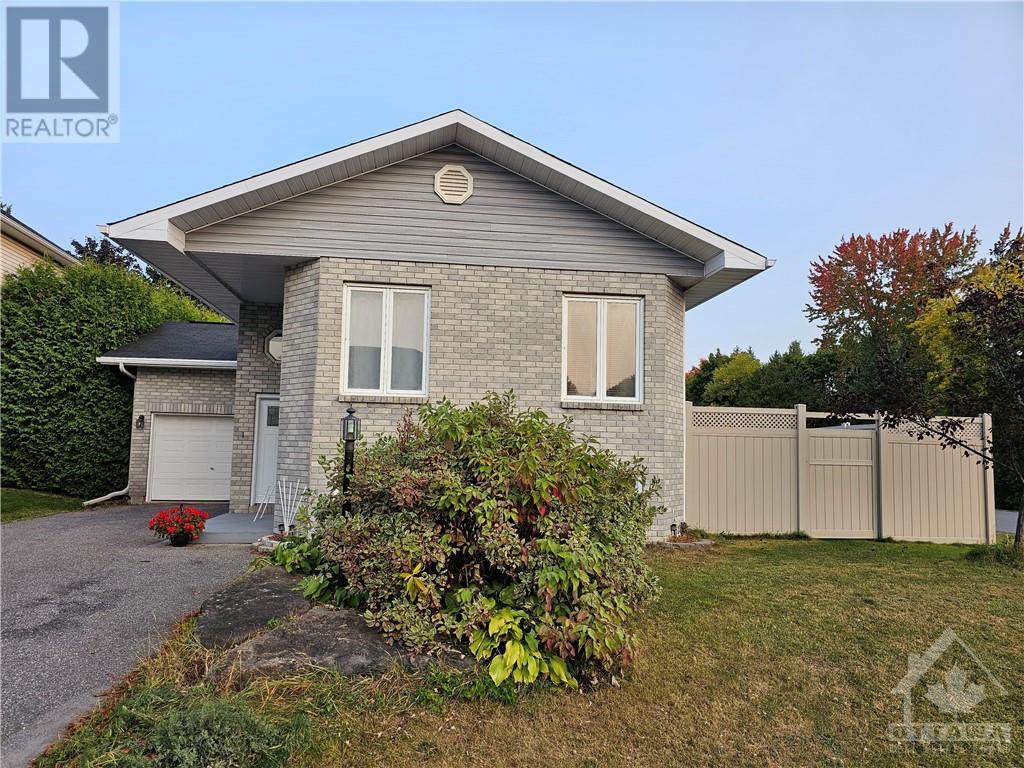 1 Marcasite Road, Ottawa, Ontario  K2L 4C5 - Photo 3 - 1362828