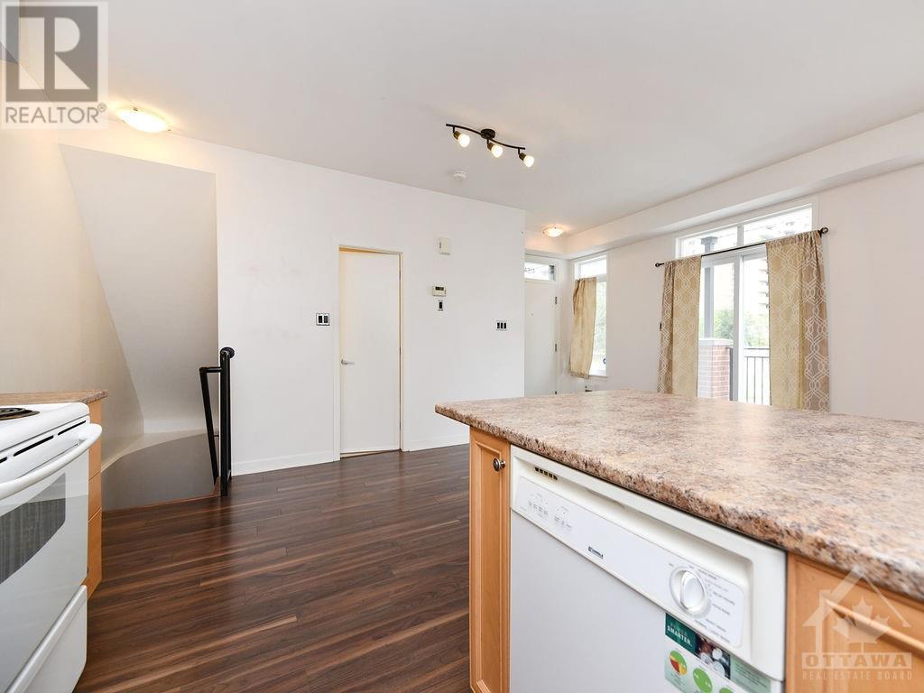 416 Nepean Street W Unit#416a, Ottawa, Ontario  K1R 5G7 - Photo 12 - 1361356