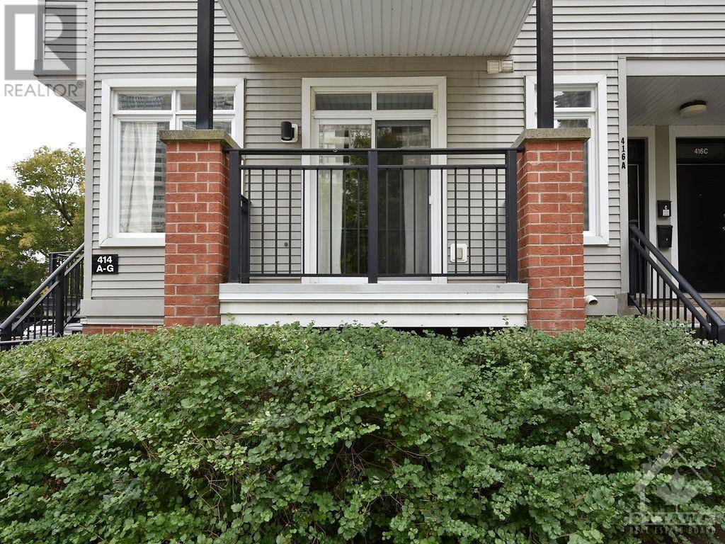 416 Nepean Street W Unit#416a, Ottawa, Ontario  K1R 5G7 - Photo 2 - 1361356