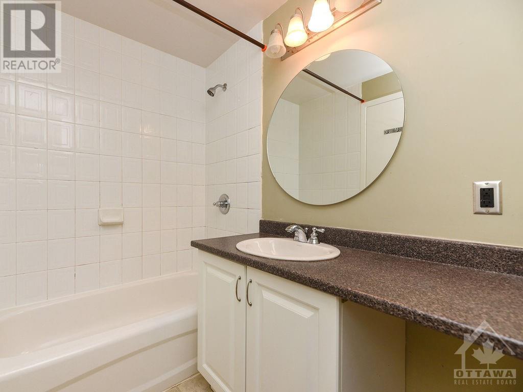 416 Nepean Street W Unit#416a, Ottawa, Ontario  K1R 5G7 - Photo 28 - 1361356