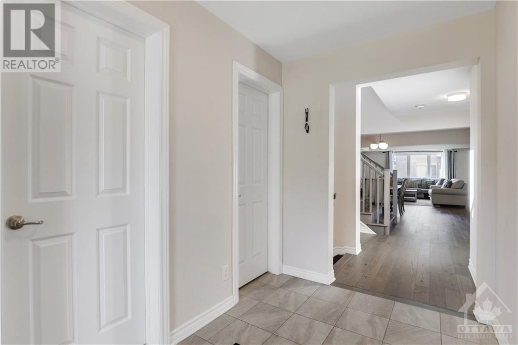 84 Mudminnow Crescent, Ottawa, Ontario  K4A 5H9 - Photo 3 - 1363025