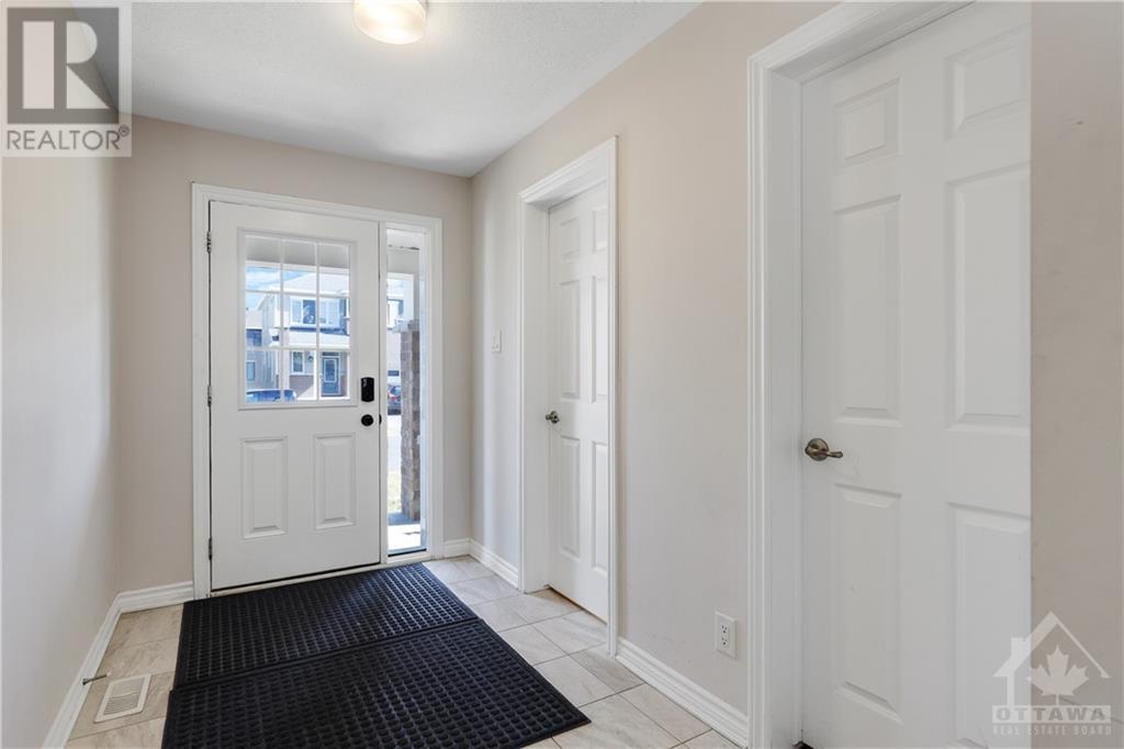 84 Mudminnow Crescent, Ottawa, Ontario  K4A 5H9 - Photo 4 - 1363025