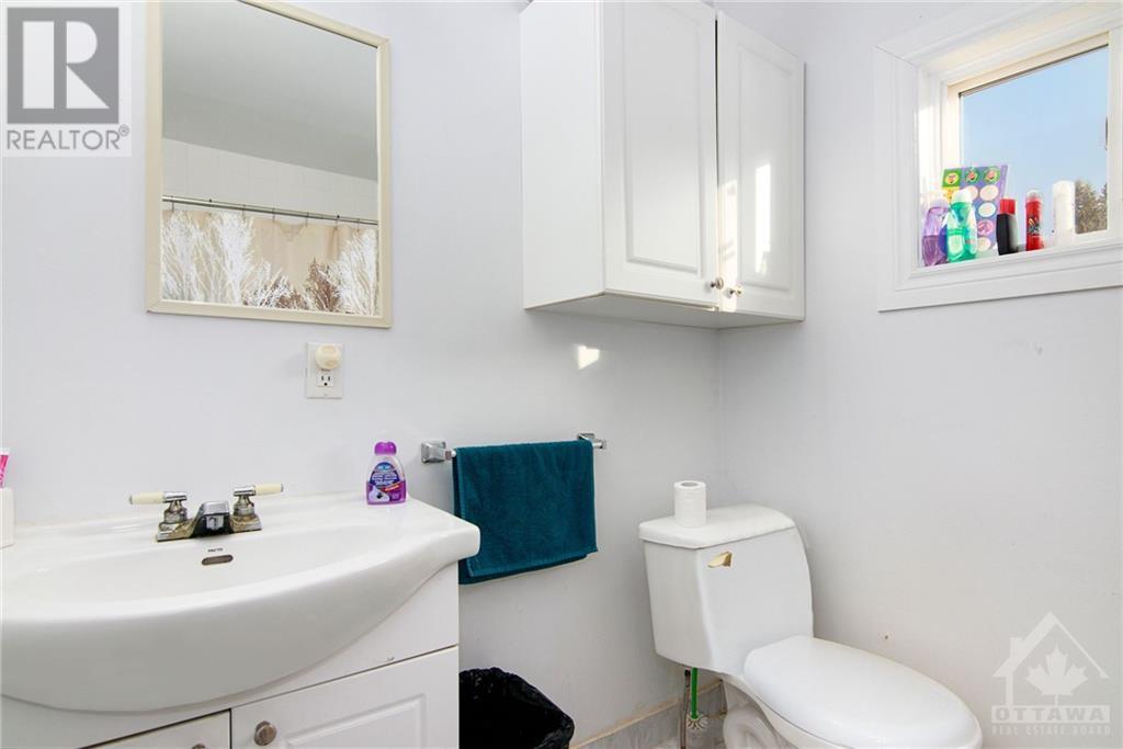 3274 York's Corners Road, Kenmore, Ontario  K0A 2G0 - Photo 3 - 1362821