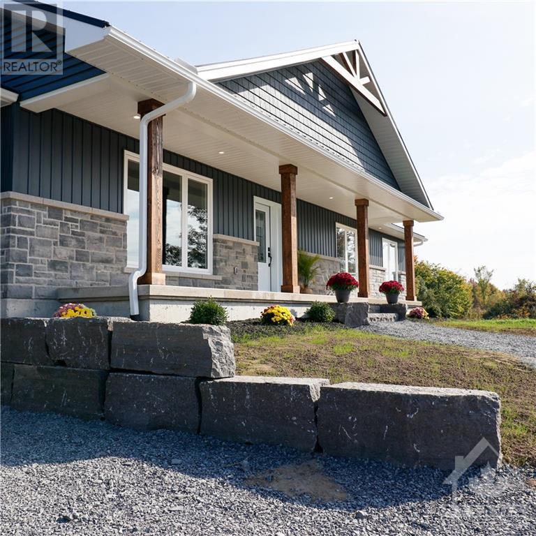 1079 Perth N Road, Westport, Ontario  K0G 1X0 - Photo 2 - 1362856