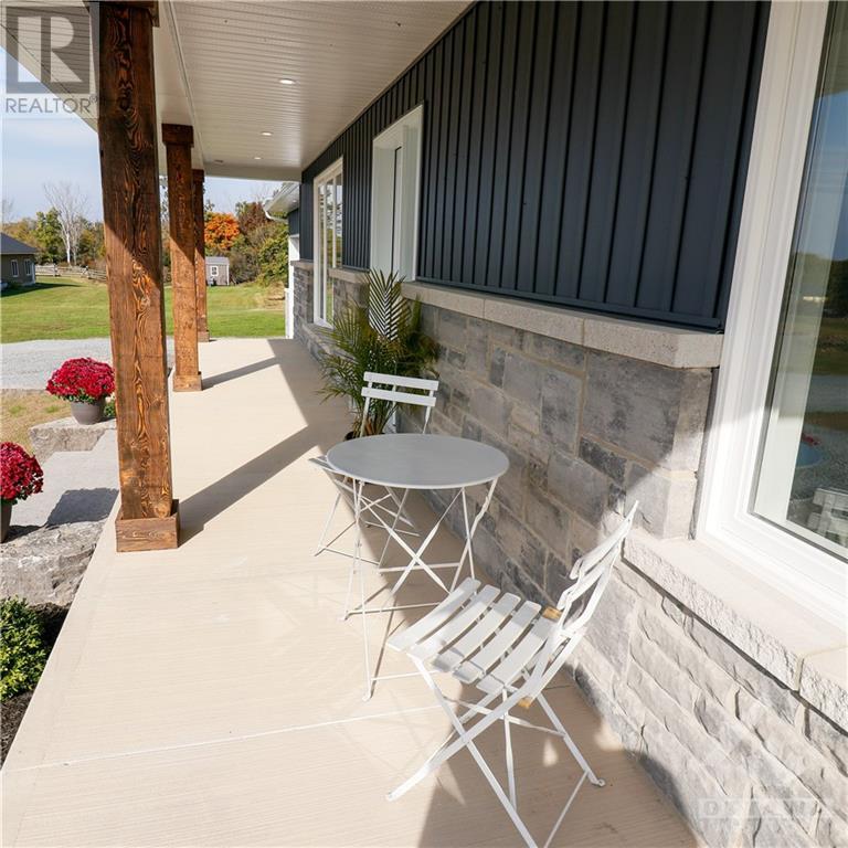 1079 Perth N Road, Westport, Ontario  K0G 1X0 - Photo 3 - 1362856
