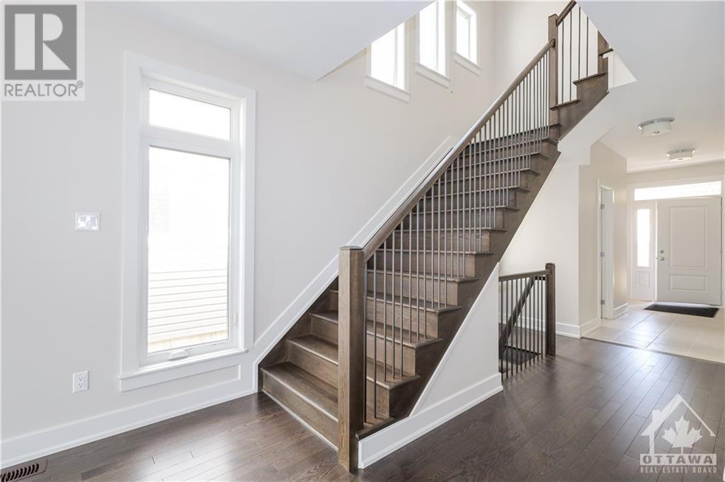 632 Moonflower Crescent, Ottawa, Ontario  K1T 0E6 - Photo 5 - 1359769