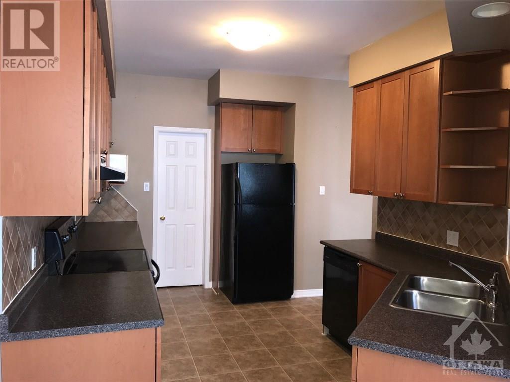 3628 Downpatrick Road, Ottawa, Ontario  K1V 8Y9 - Photo 7 - 1363249