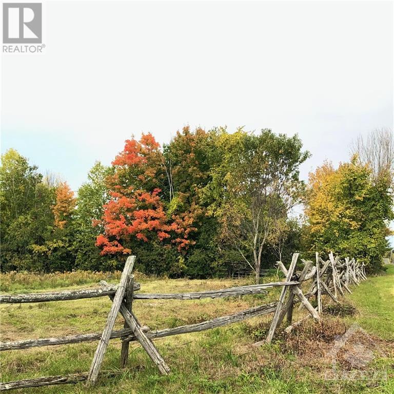 105 Rathwell Road, Perth, Ontario  K7H 3C7 - Photo 12 - 1363257