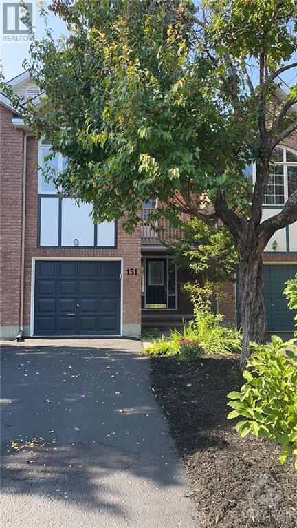 151 THORNBURY CRESCENT, nepean, Ontario