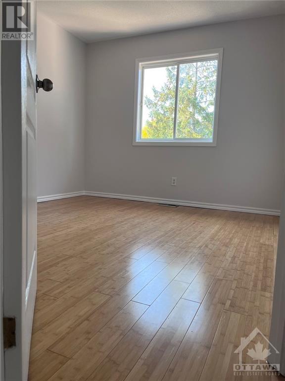 151 Thornbury Crescent, Nepean, Ontario  K2G 6C3 - Photo 10 - 1363266