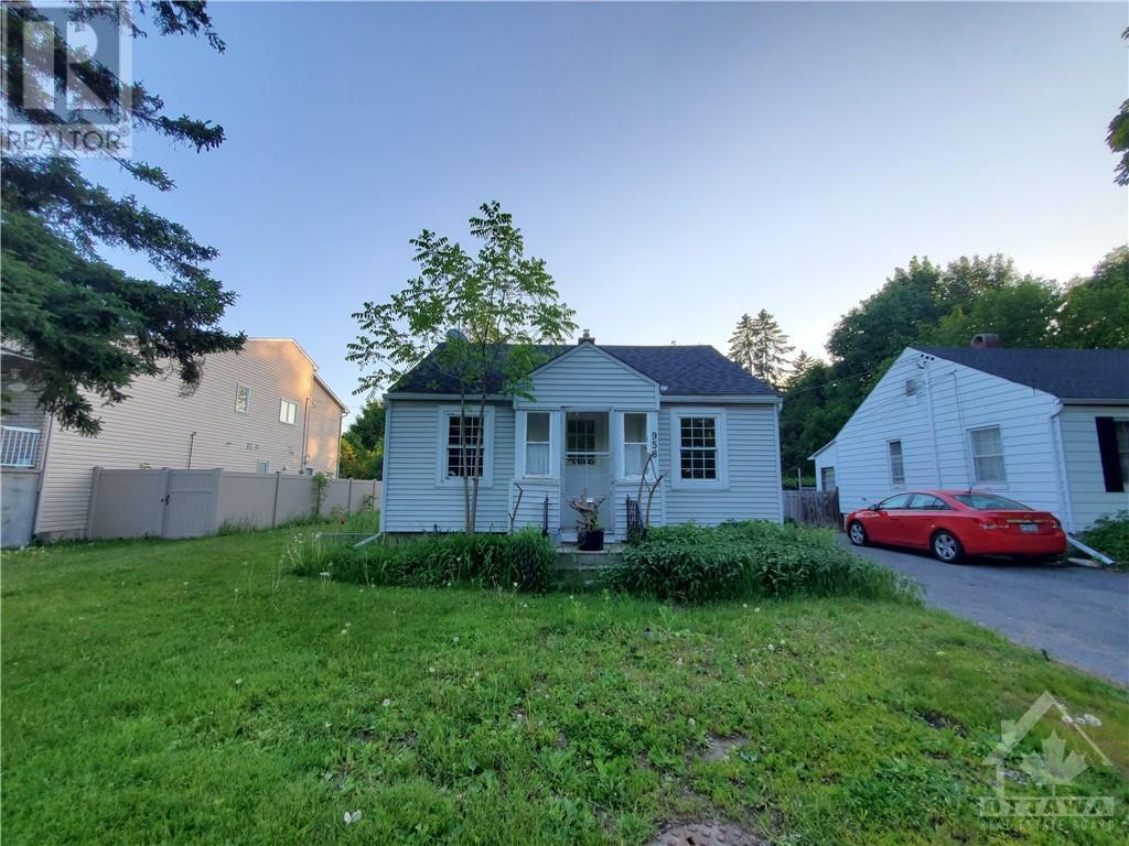 958 FISHER AVENUE, ottawa, Ontario