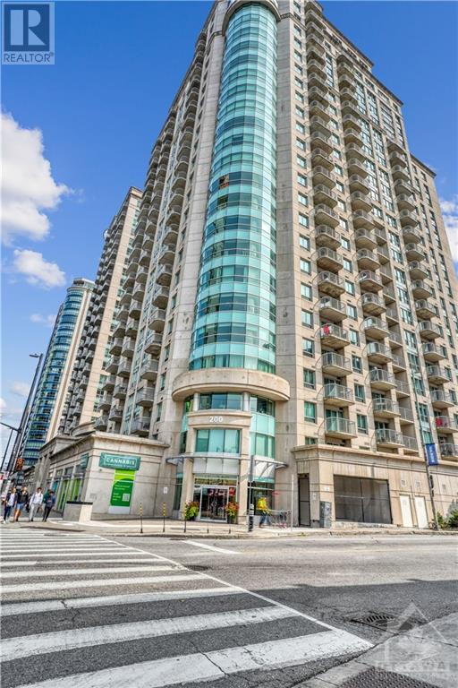 200 RIDEAU STREET UNIT#1710, ottawa, Ontario