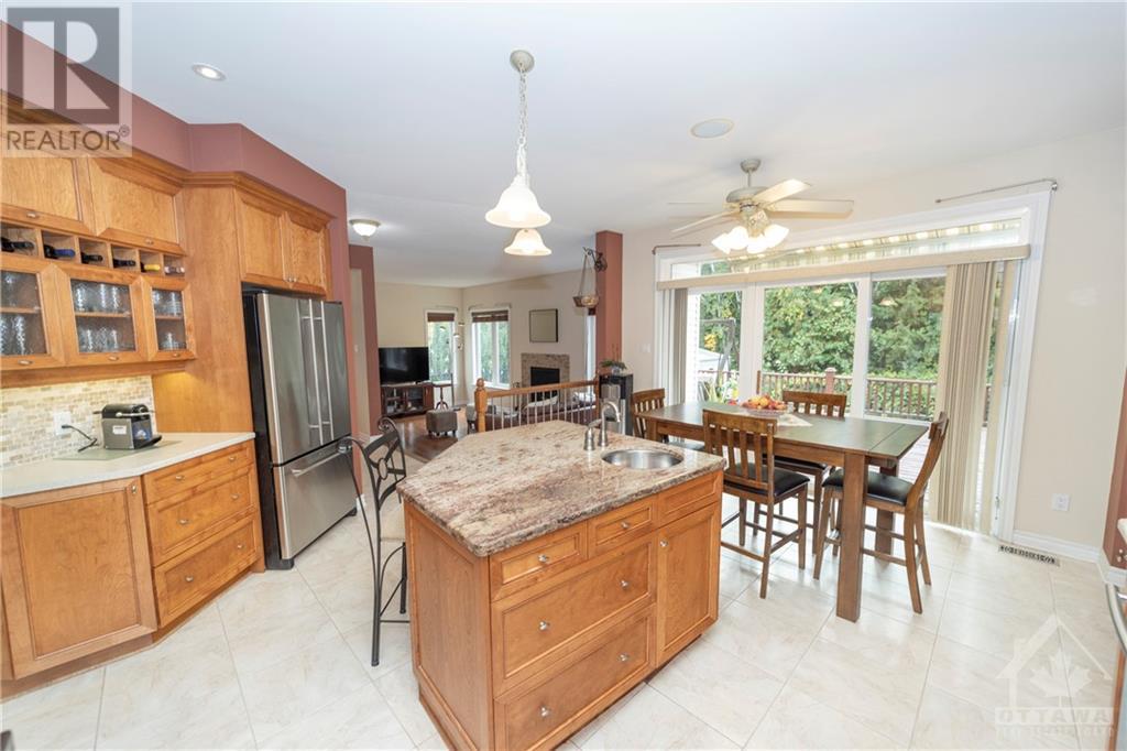 112 West Ridge Drive, Ottawa, Ontario  K2S 2H1 - Photo 9 - 1362783