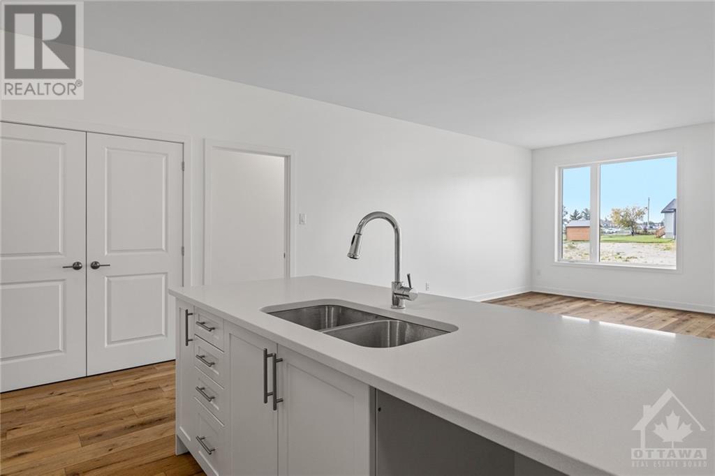 182 Tom Gavinski Street, Arnprior, Ontario  K7S 0C6 - Photo 7 - 1363638