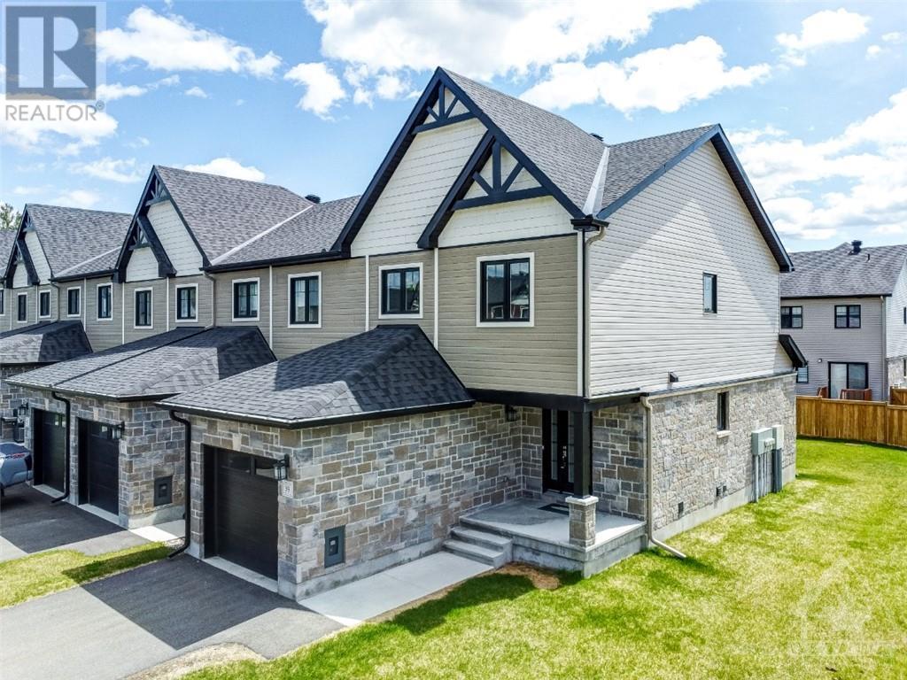 137 DARQUISE STREET, rockland, Ontario