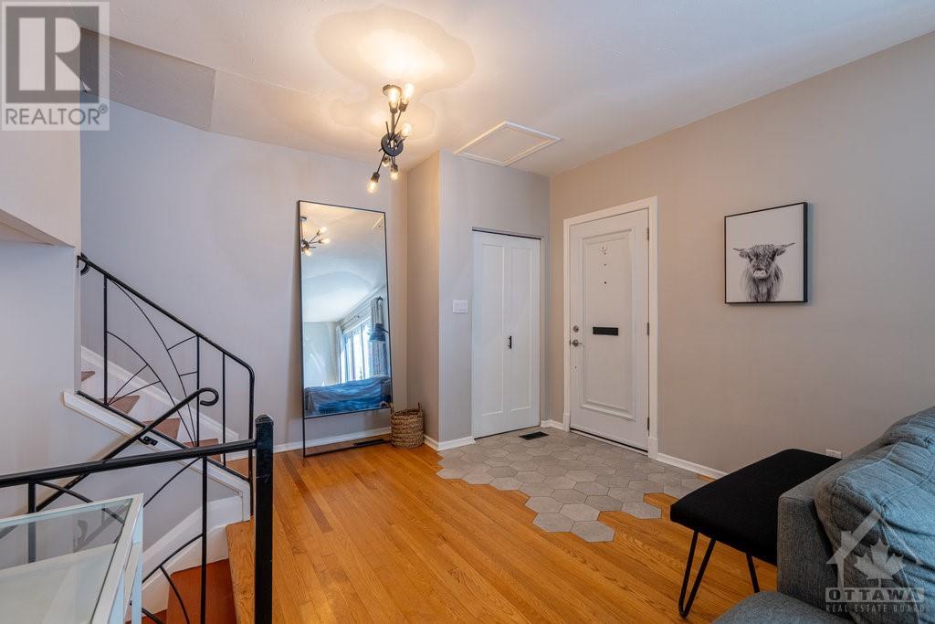 2277 Urbandale Drive, Ottawa, Ontario  K1G 3G5 - Photo 2 - 1363181