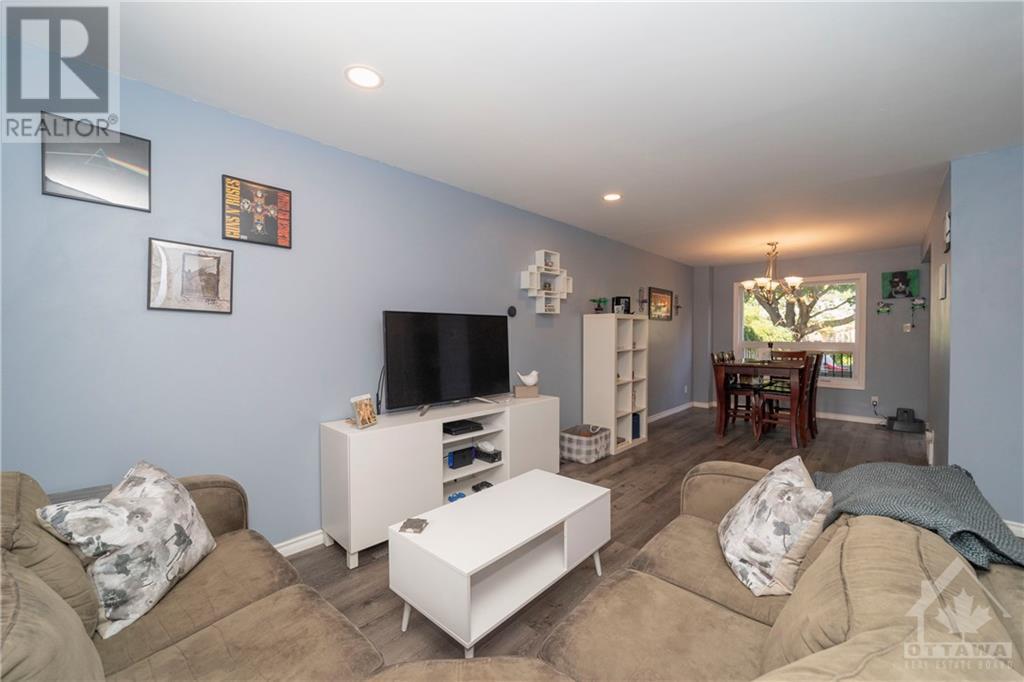 106 Whitegate Crescent, Ottawa, Ontario  K2J 4B7 - Photo 4 - 1363919