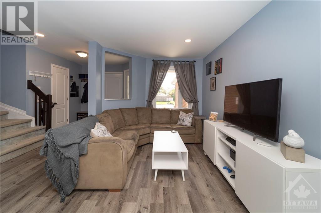 106 Whitegate Crescent, Ottawa, Ontario  K2J 4B7 - Photo 5 - 1363919