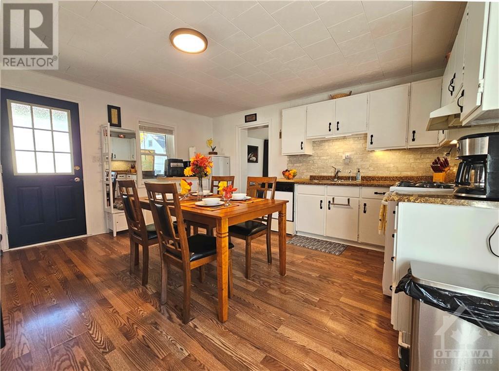 145 Munroe Avenue W, Renfrew, Ontario  K7V 3L2 - Photo 7 - 1363865