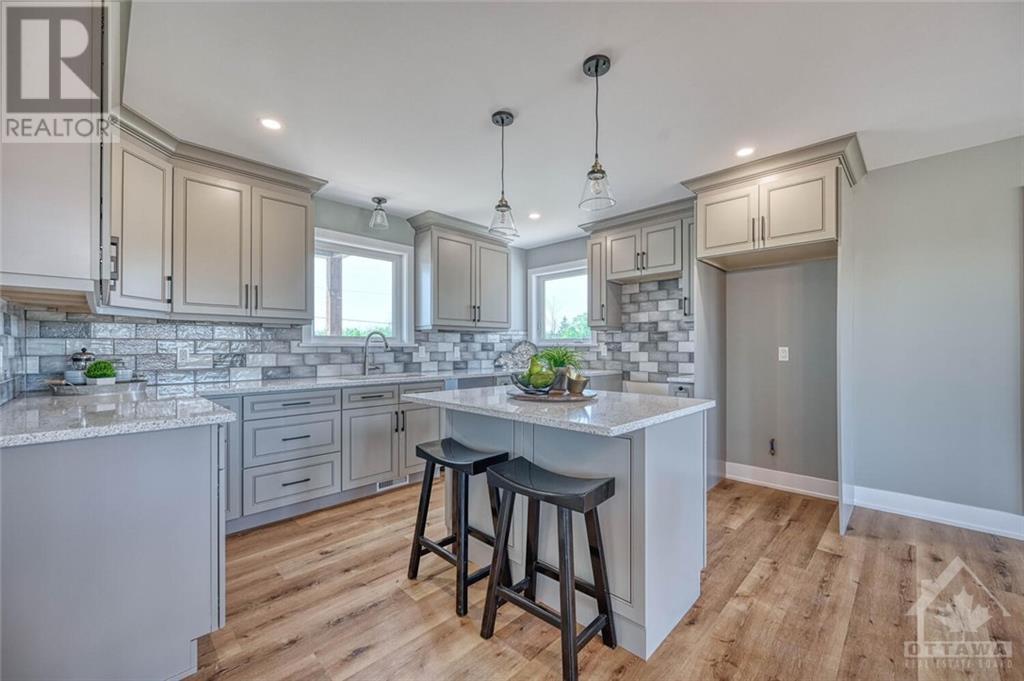 233 South Gower Drive, Kemptville, Ontario  K0G 1J0 - Photo 6 - 1363805