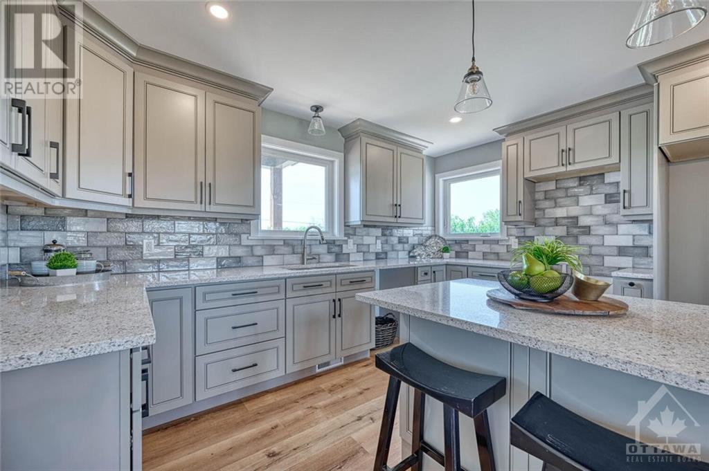 233 South Gower Drive, Kemptville, Ontario  K0G 1J0 - Photo 7 - 1363805