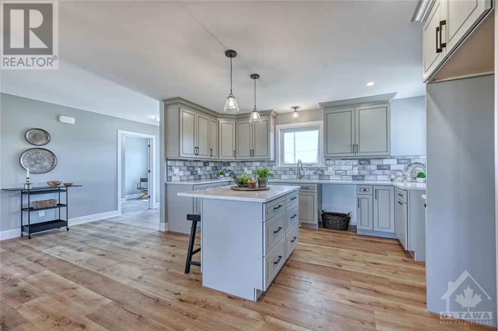 233 South Gower Drive, Kemptville, Ontario  K0G 1J0 - Photo 8 - 1363805