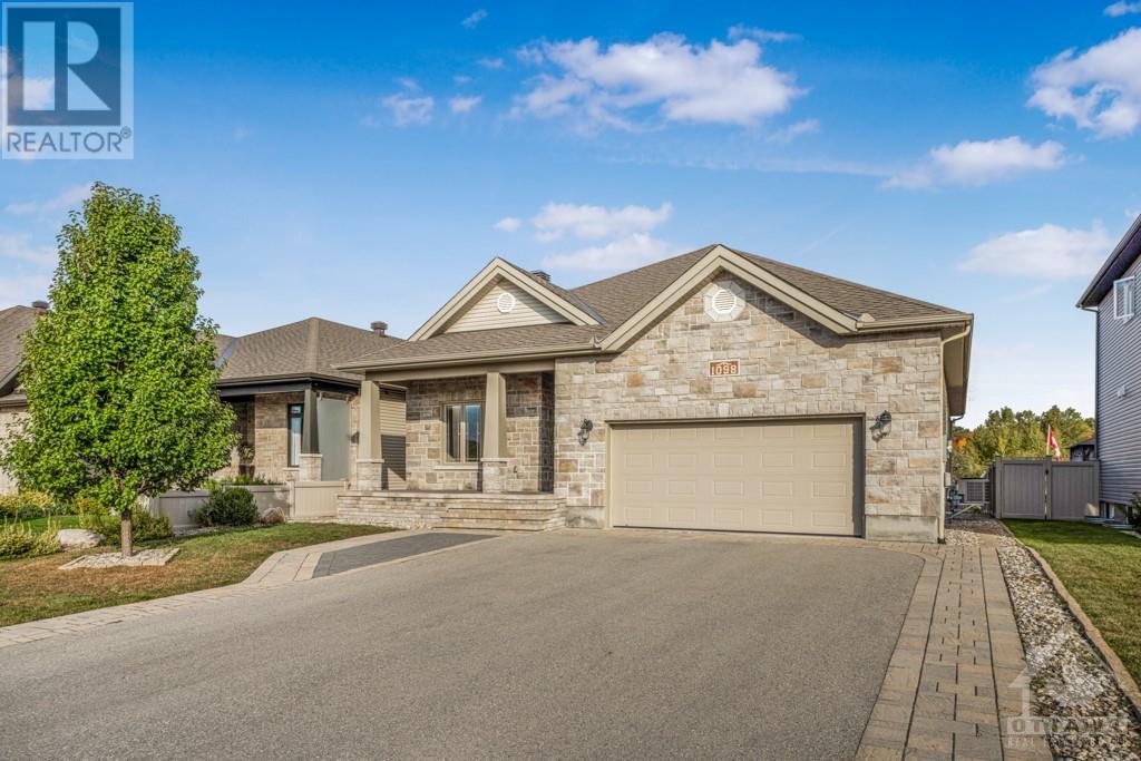 1098 Docteur Corbeil Boulevard, Clarence-Rockland, Ontario  K4K 0G9 - Photo 2 - 1362663