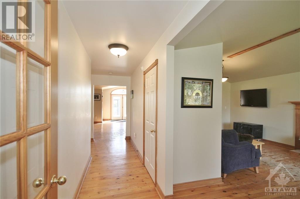 9601 Hall Road, North Augusta, Ontario  K0G 1R0 - Photo 13 - 1363115