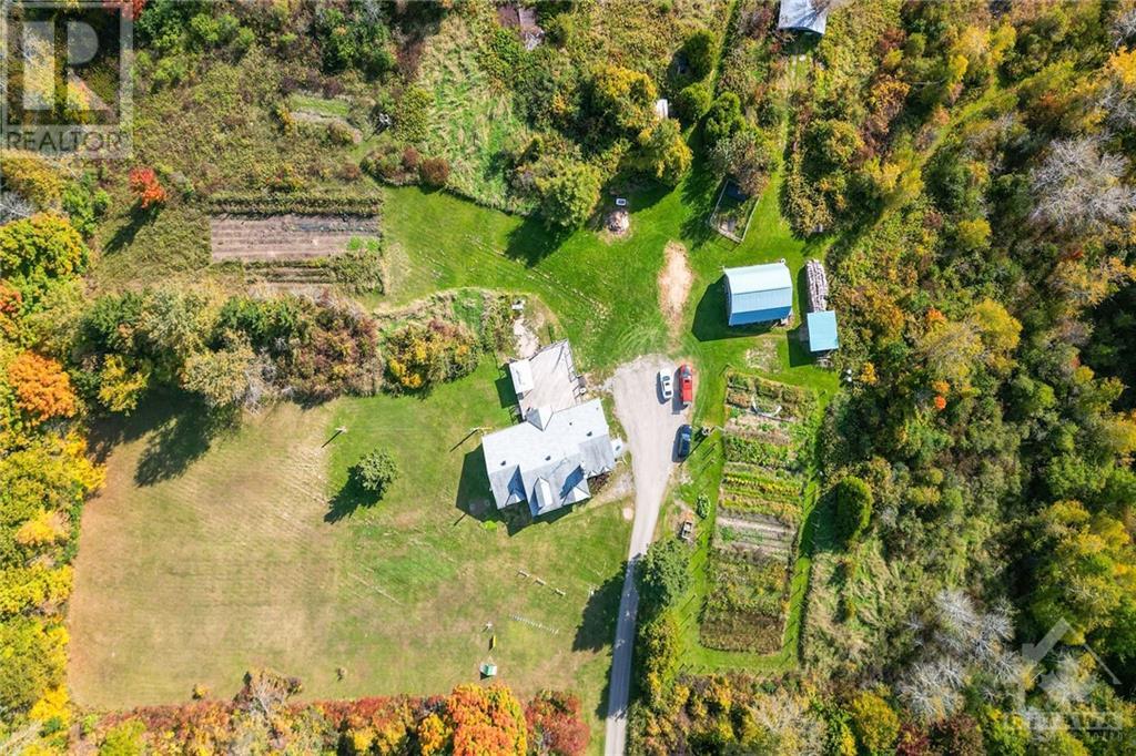 9601 Hall Road, North Augusta, Ontario  K0G 1R0 - Photo 3 - 1363115
