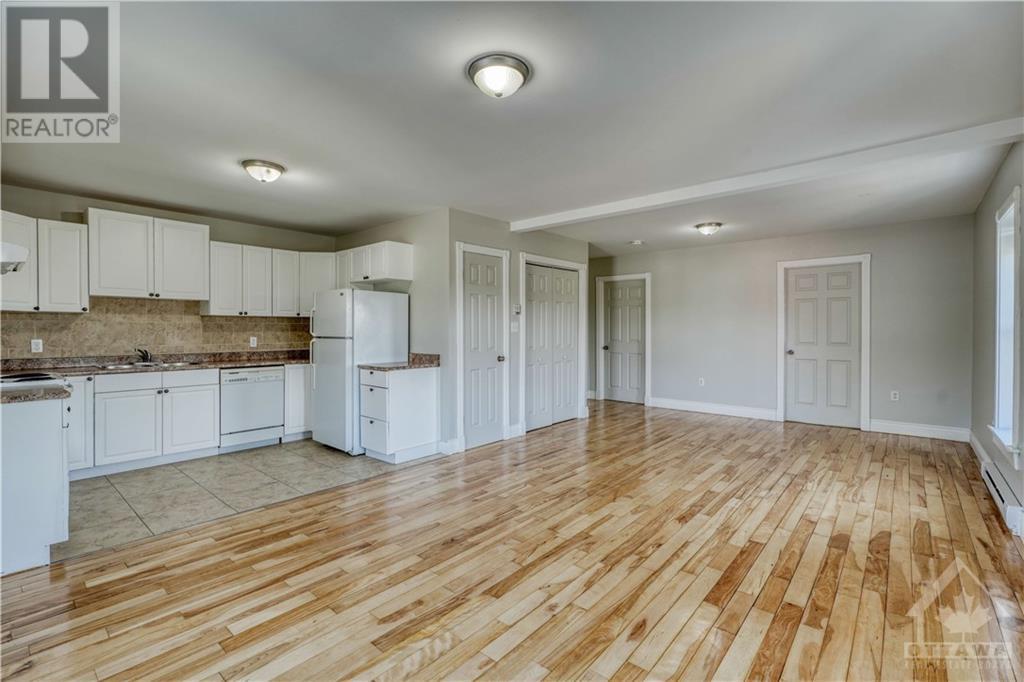 2084 Dundas Street, Cardinal, Ontario  K0E 1E0 - Photo 20 - 1362955