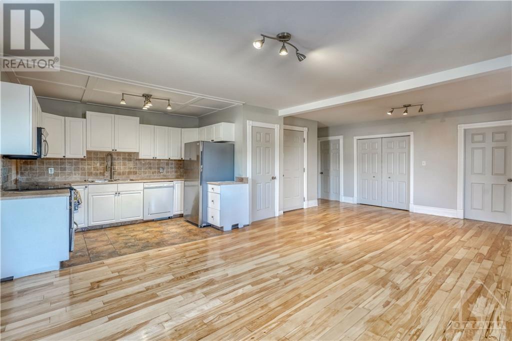 2084 Dundas Street, Cardinal, Ontario  K0E 1E0 - Photo 25 - 1362955