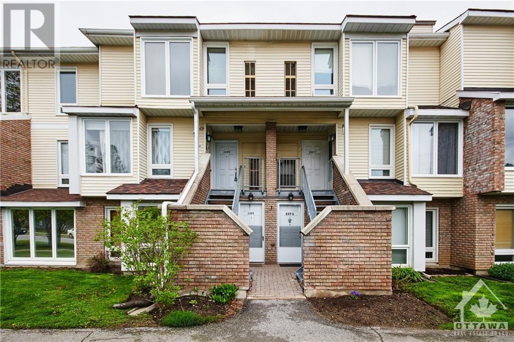 209C WOODFIELD DRIVE, ottawa, Ontario
