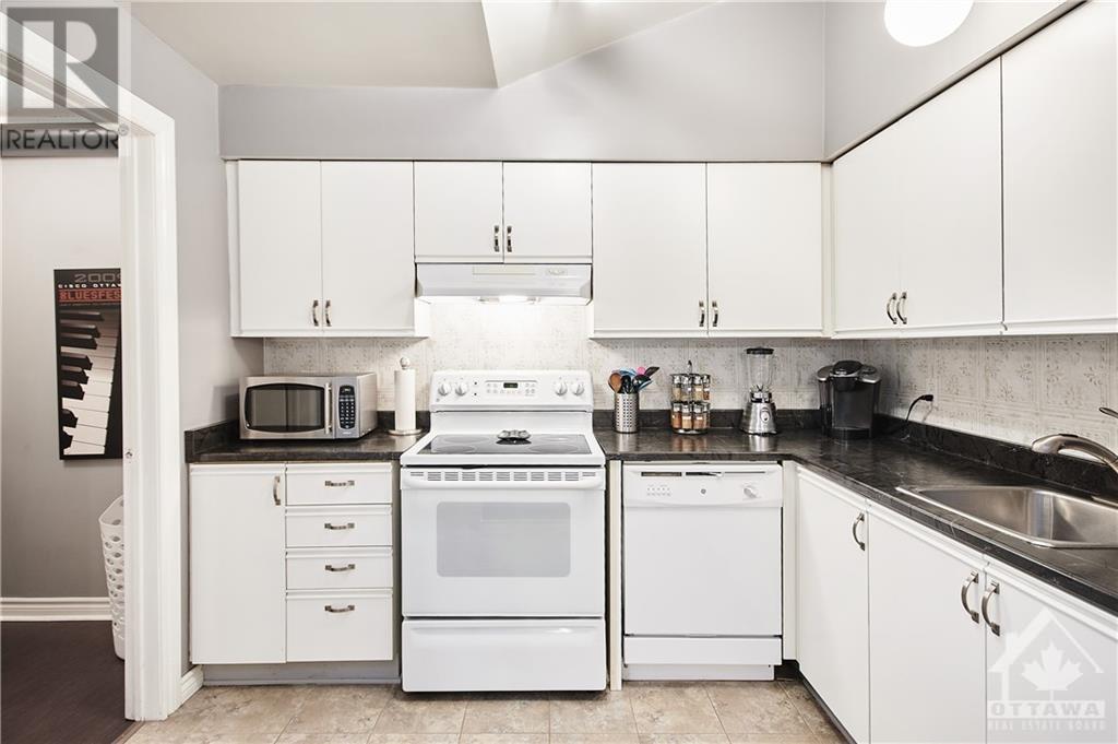 209c Woodfield Drive, Ottawa, Ontario  K2G 4P2 - Photo 13 - 1362881