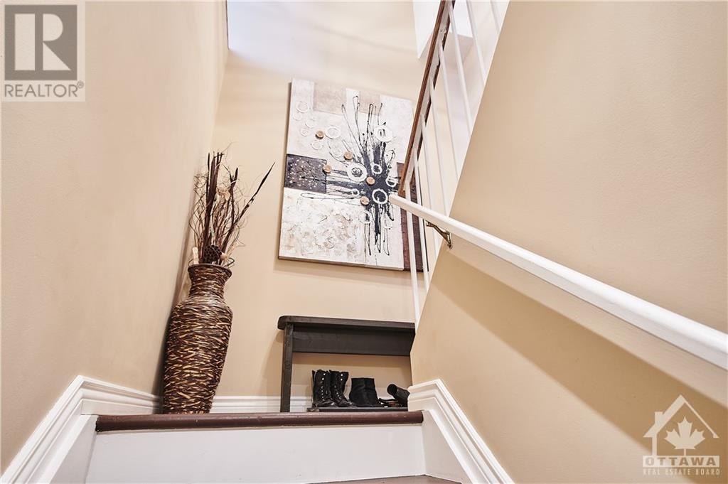 209c Woodfield Drive, Ottawa, Ontario  K2G 4P2 - Photo 2 - 1362881