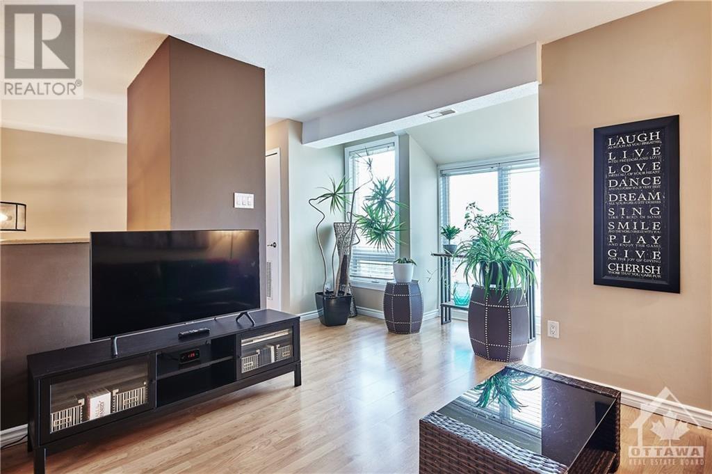 209c Woodfield Drive, Ottawa, Ontario  K2G 4P2 - Photo 7 - 1362881
