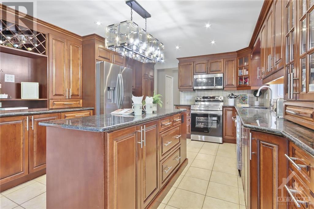 13 Ratan Court, Ottawa, Ontario  K1V 0B2 - Photo 7 - 1360671