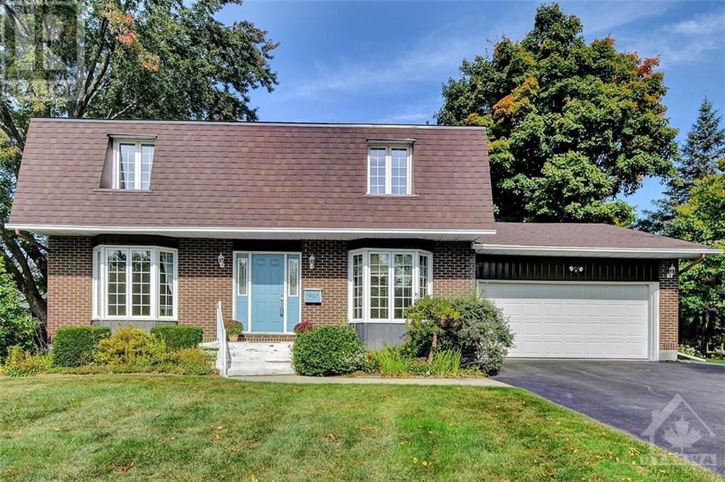 1067 HILL STREET, manotick, Ontario