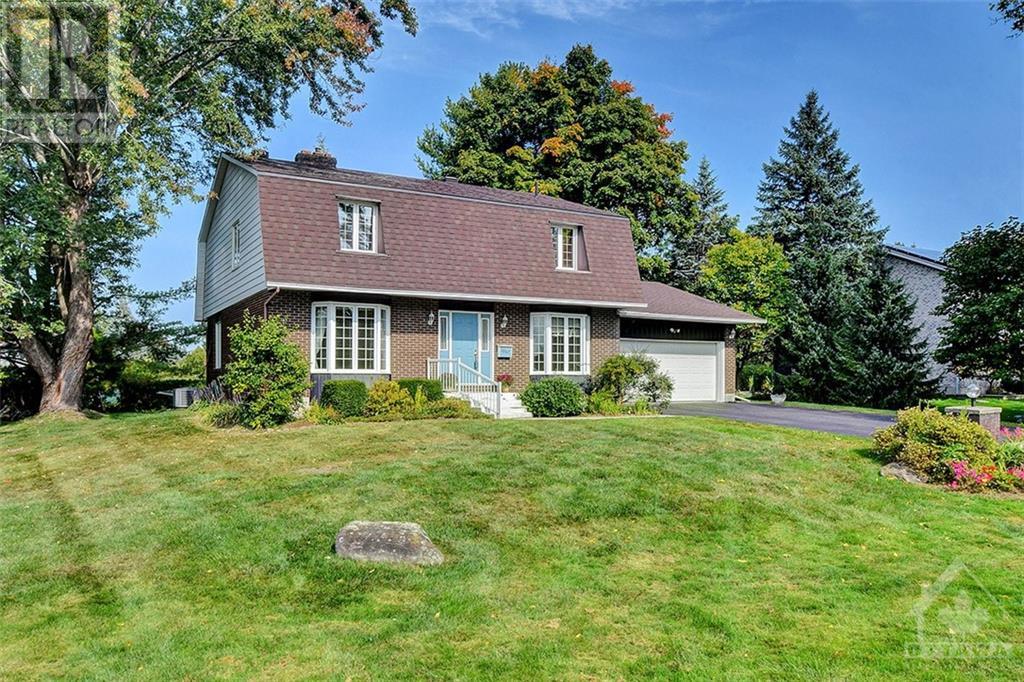 1067 Hill Street, Manotick, Ontario  K4M 1J2 - Photo 2 - 1363933