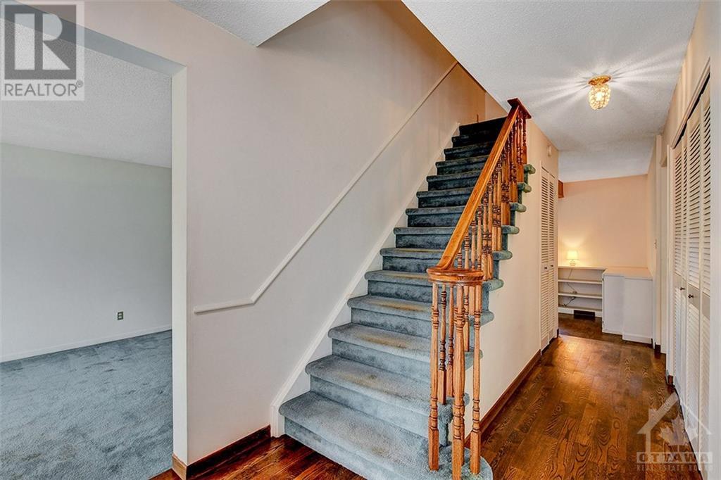 1067 Hill Street, Manotick, Ontario  K4M 1J2 - Photo 4 - 1363933