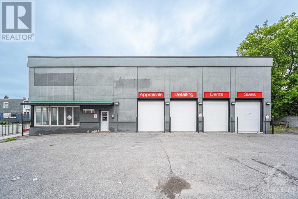 305 CUMBERLAND STREET, ottawa, Ontario