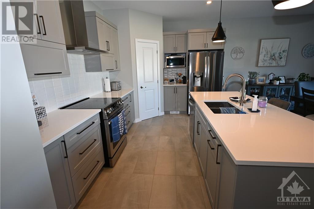 1333 Diamond Street, Rockland, Ontario  K4K 0M6 - Photo 3 - 1364125