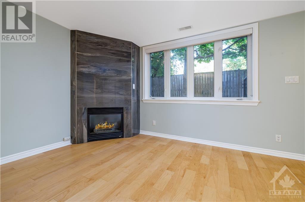 313 St Patrick Street Unit#h, Ottawa, Ontario  K1N 5K6 - Photo 6 - 1355945