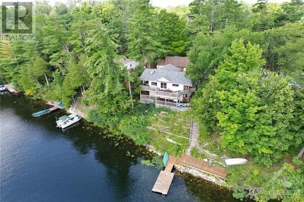 114 MACMILLAN DRIVE, perth, Ontario