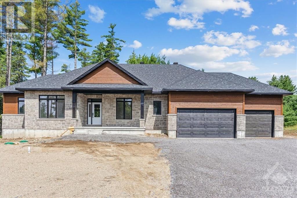 11 RAYMOND LUHTA CRESCENT, arnprior, Ontario