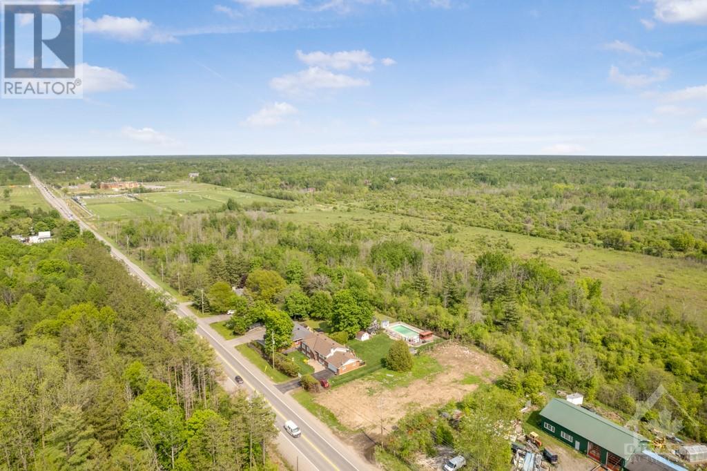 5466 Mitch Owens Road, Ottawa, Ontario  K4M 0E2 - Photo 9 - 1363995