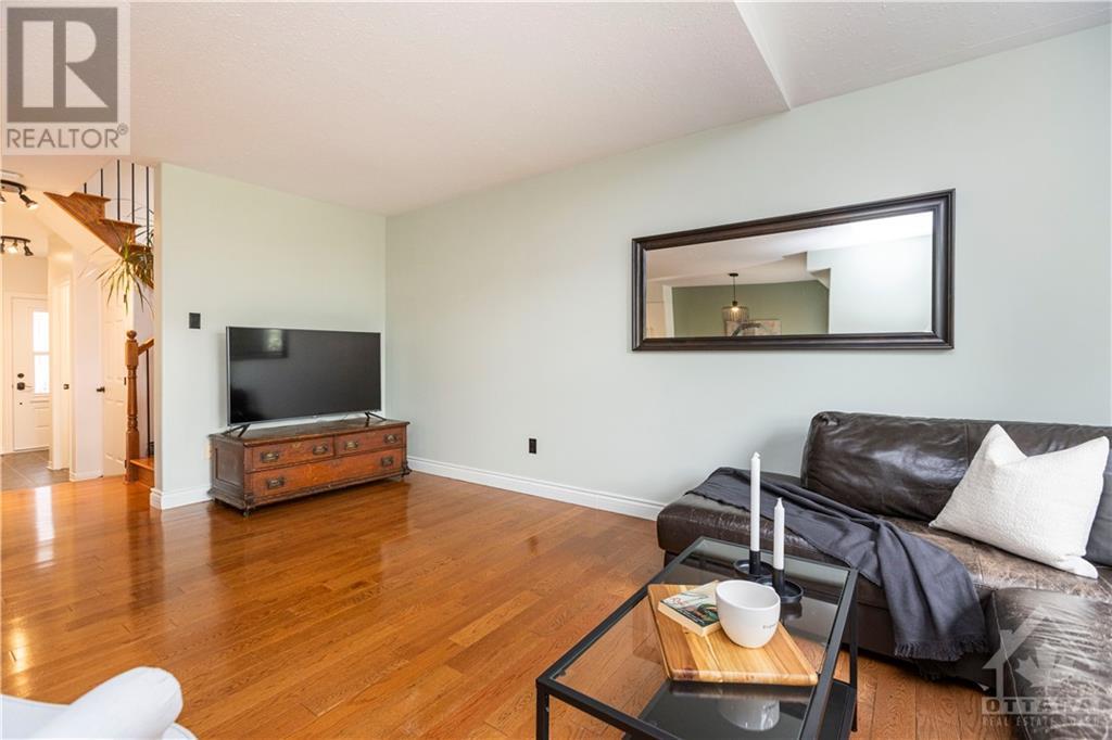 25 Newcastle Avenue, Ottawa, Ontario  K2K 3B4 - Photo 10 - 1363813