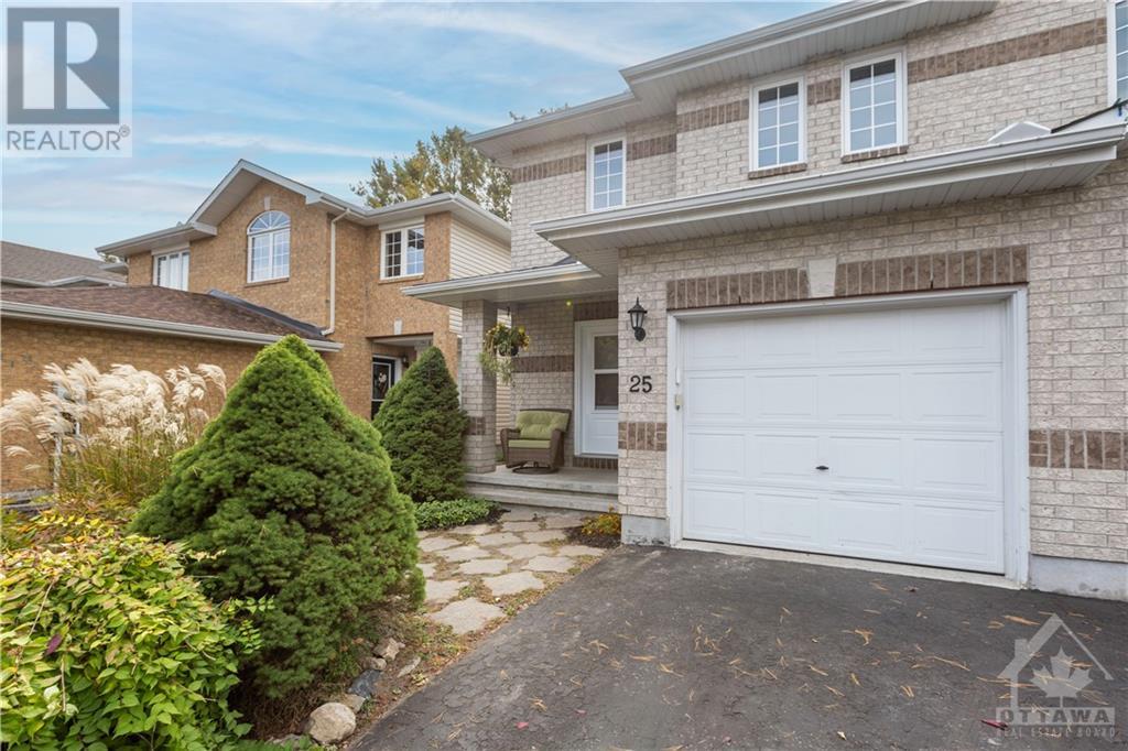 25 Newcastle Avenue, Ottawa, Ontario  K2K 3B4 - Photo 2 - 1363813