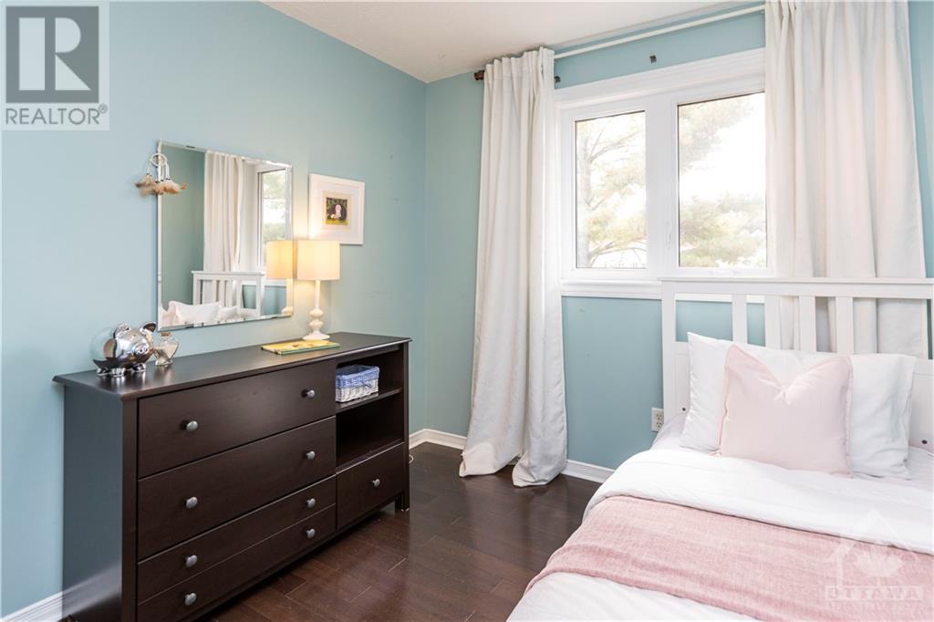 25 Newcastle Avenue, Ottawa, Ontario  K2K 3B4 - Photo 24 - 1363813